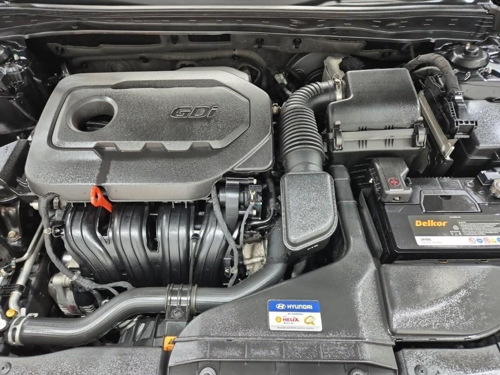 HYUNDAI Grandeur - Vista 5