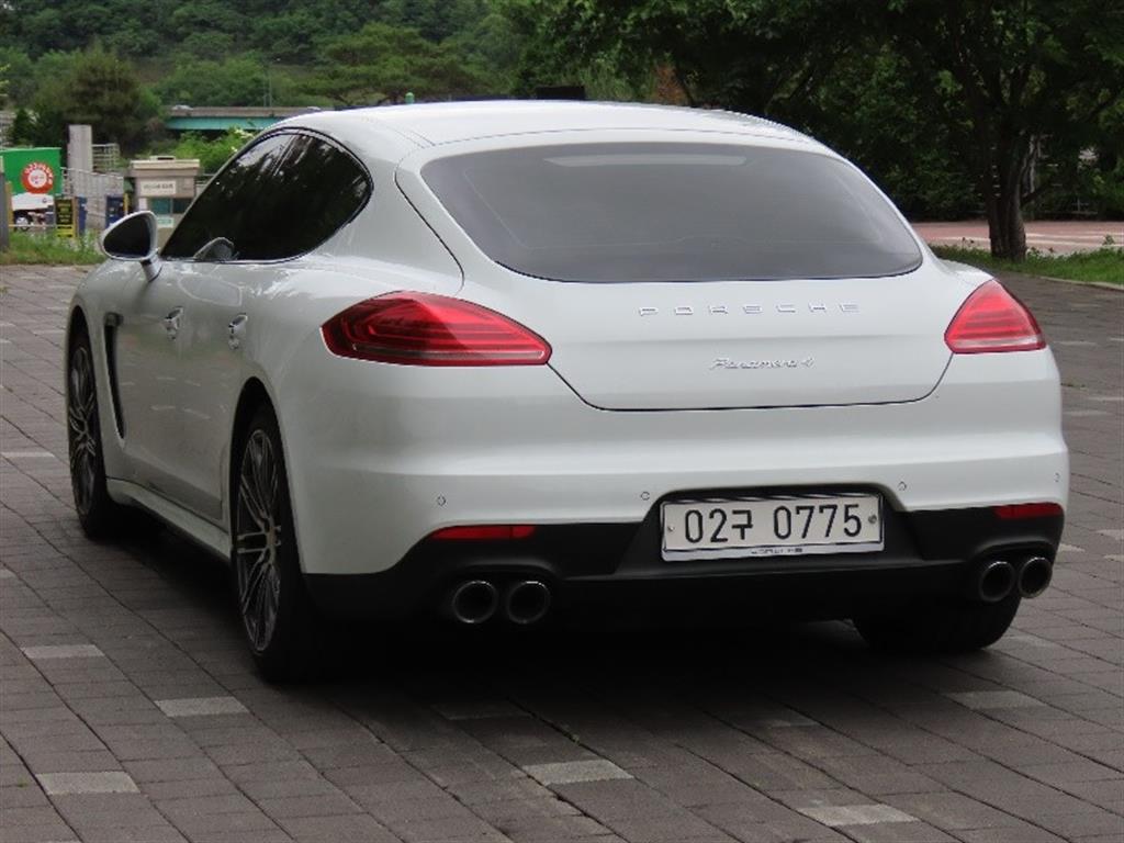 Porsche Panamera - Vista 7