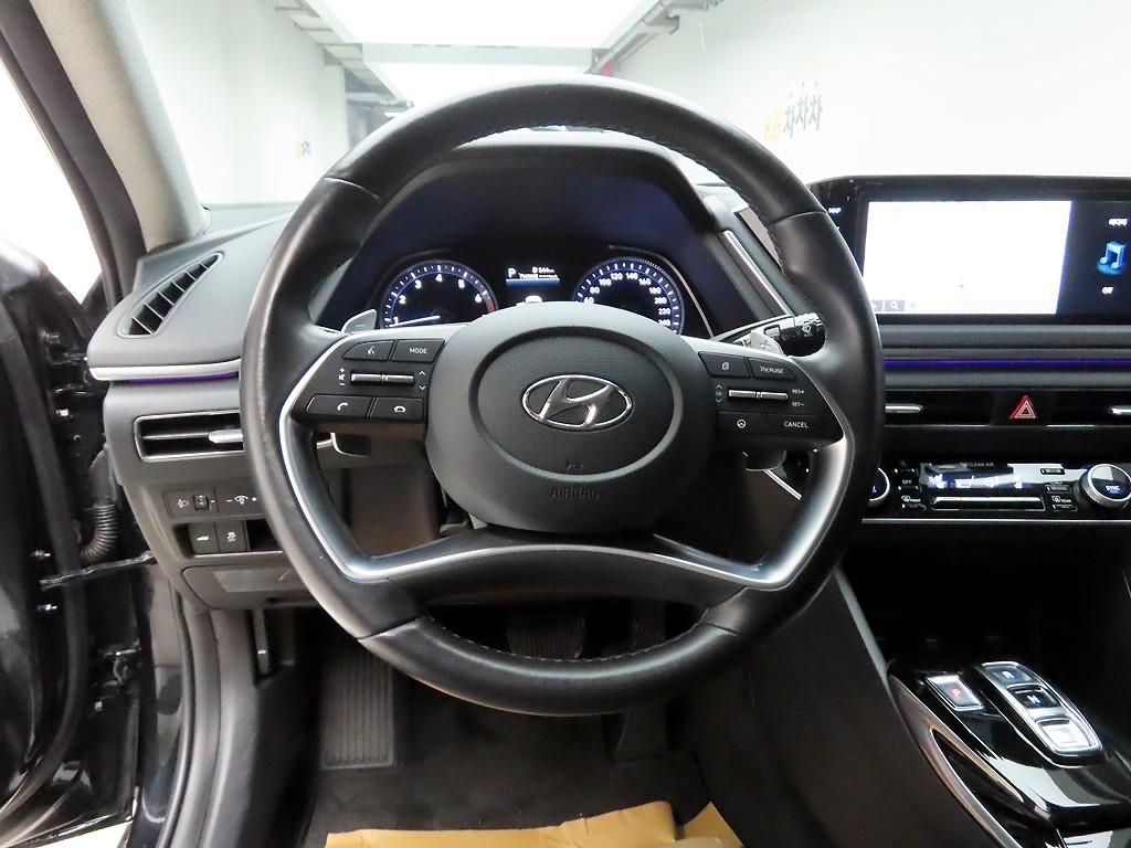 HYUNDAI Sonata - Vista 7