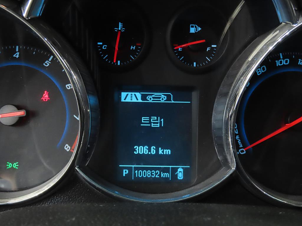 Chevrolet Cruise - Vista 9