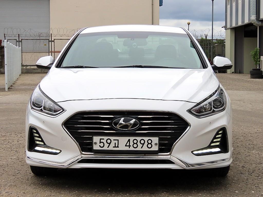 HYUNDAI Sonata 2019 Blanco - Importación desde Corea - HF Imports Iquique - Foto 1
