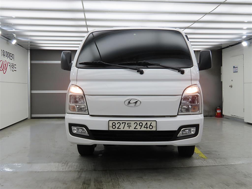 Small Truck Cargo (small) - Vista 2