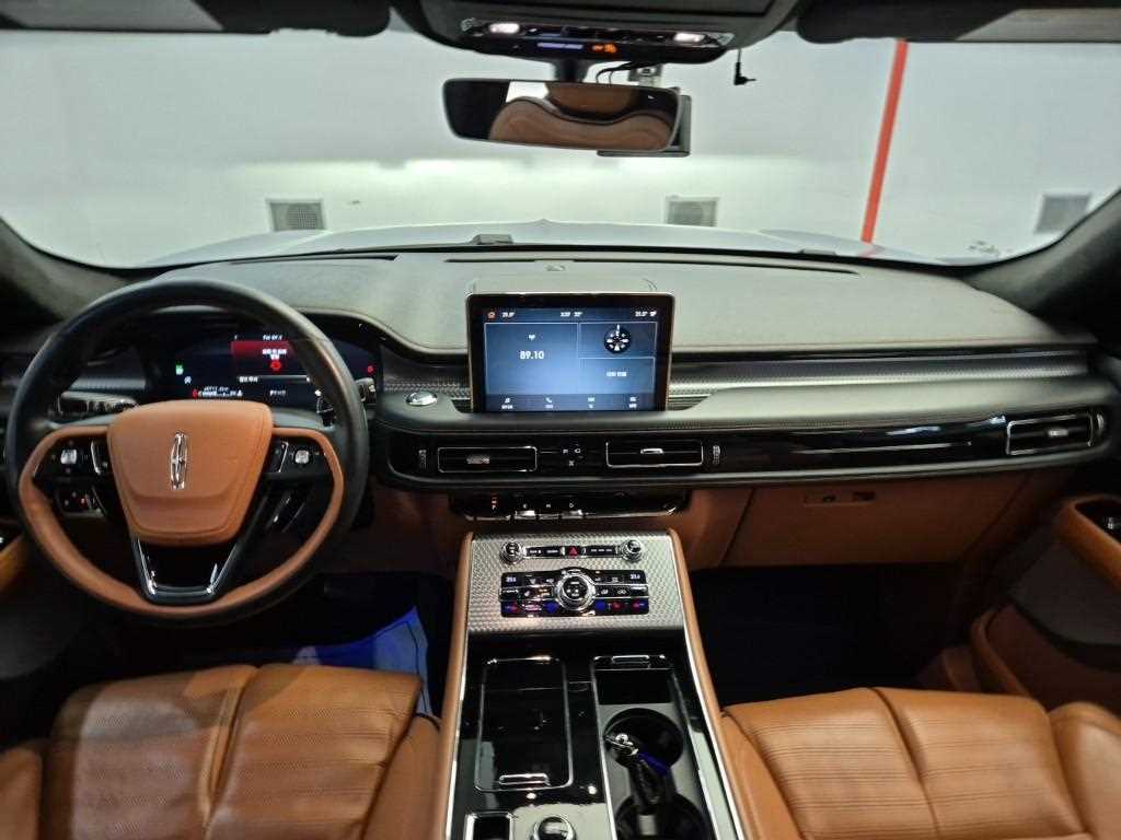 Lincoln Aviator - Vista 7