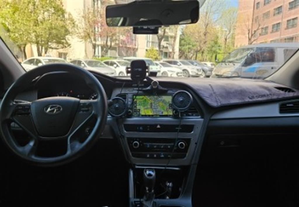 HYUNDAI Sonata - Vista 5