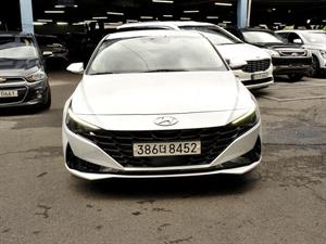 HYUNDAI Avante - Vista 2