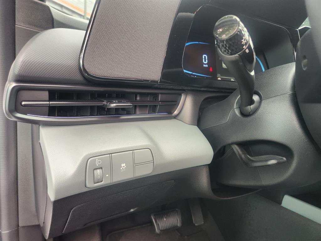 HYUNDAI Avante - Vista 10