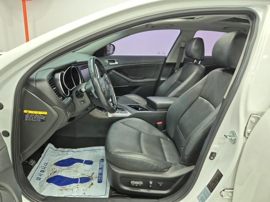 KIA K5 - Vista 12