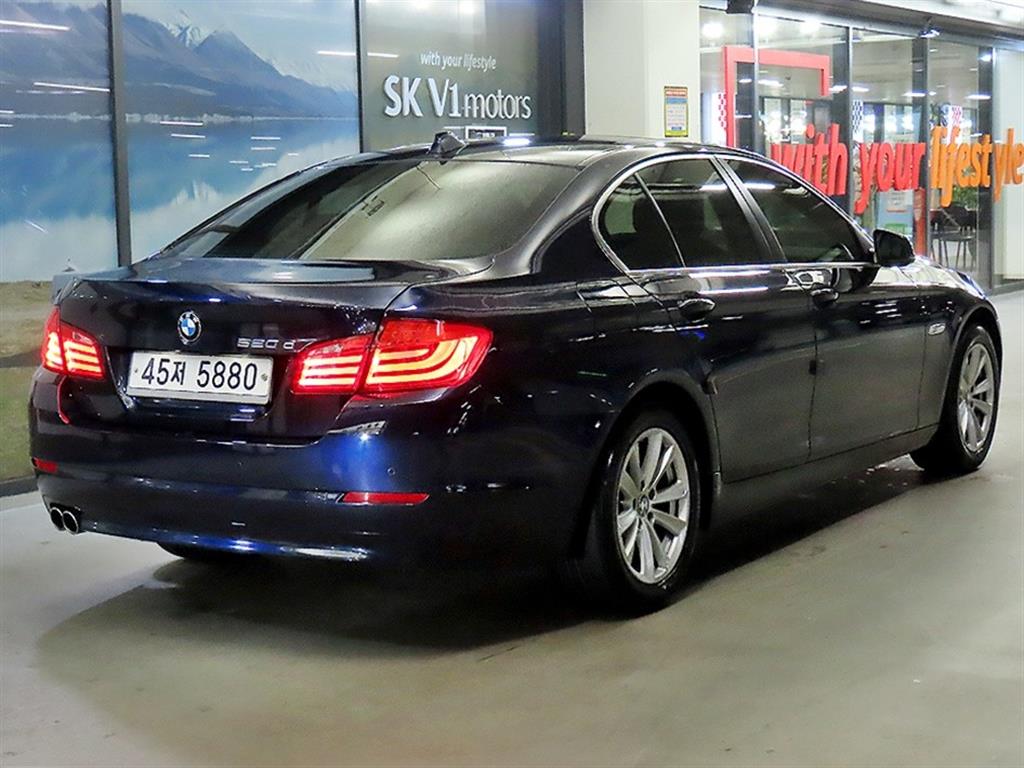 BMW 5 Series - Vista 4