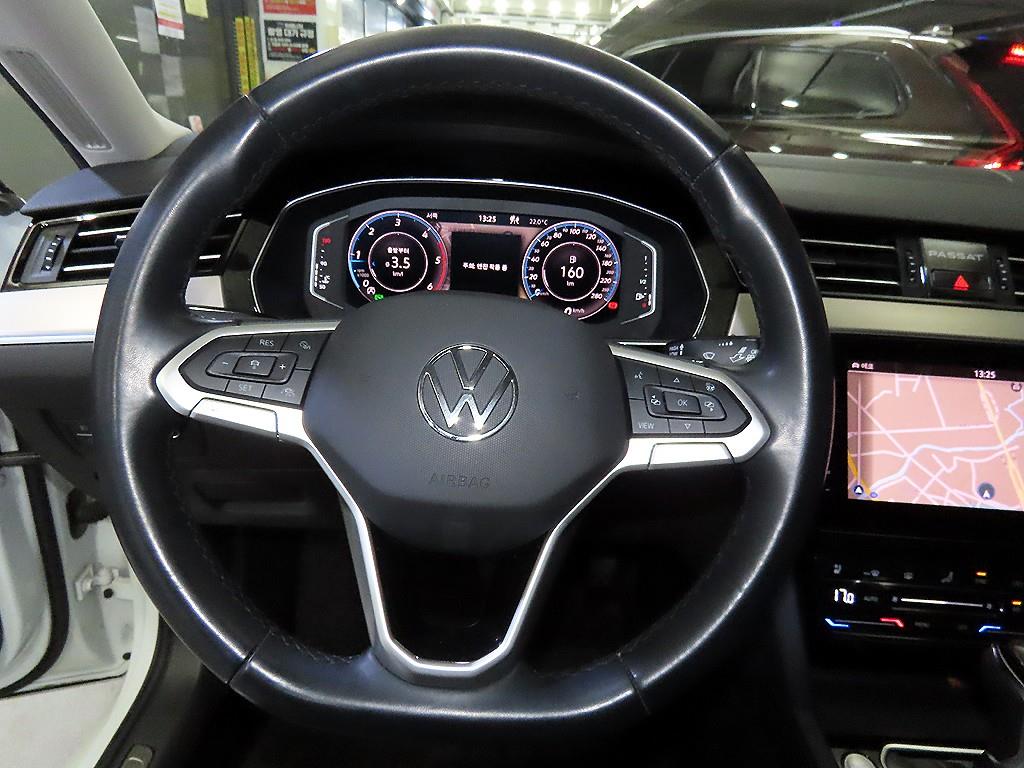 Volkswagen Passat - Vista 8