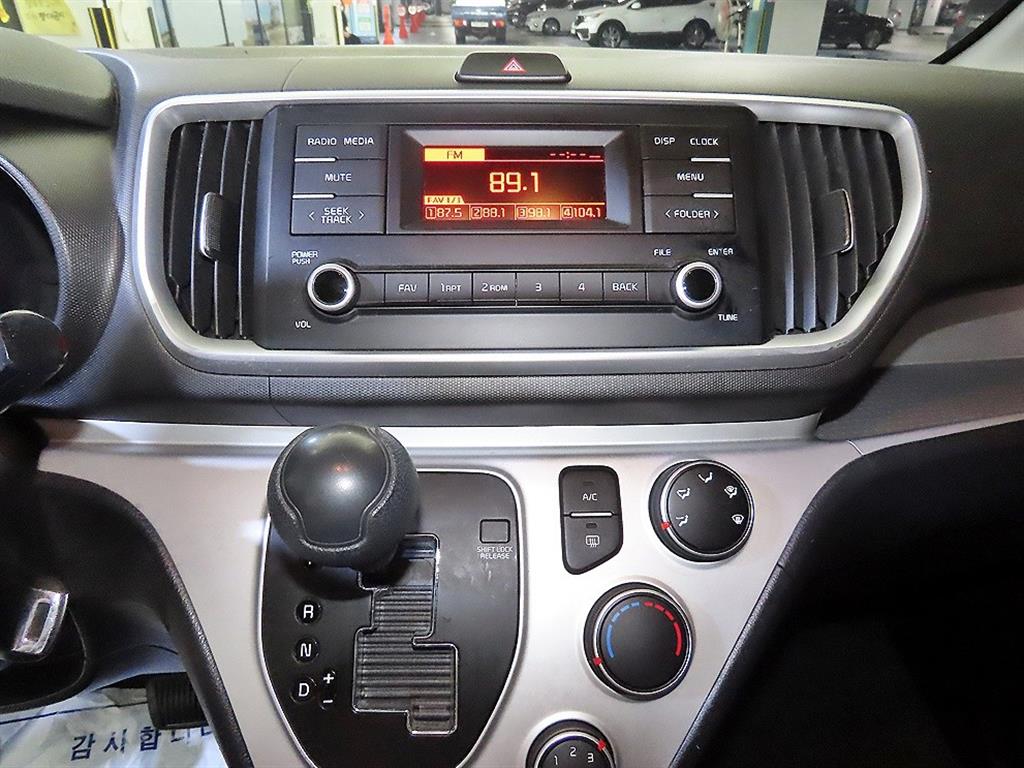 KIA Ray - Vista 10