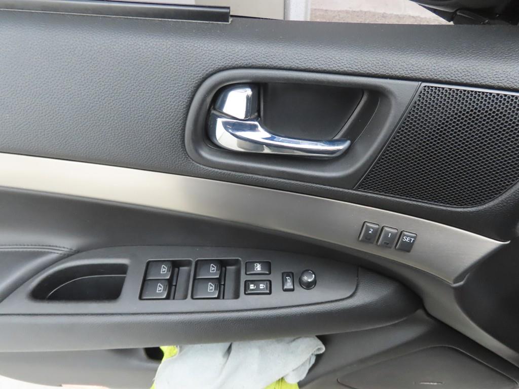 Infiniti G - Vista 9