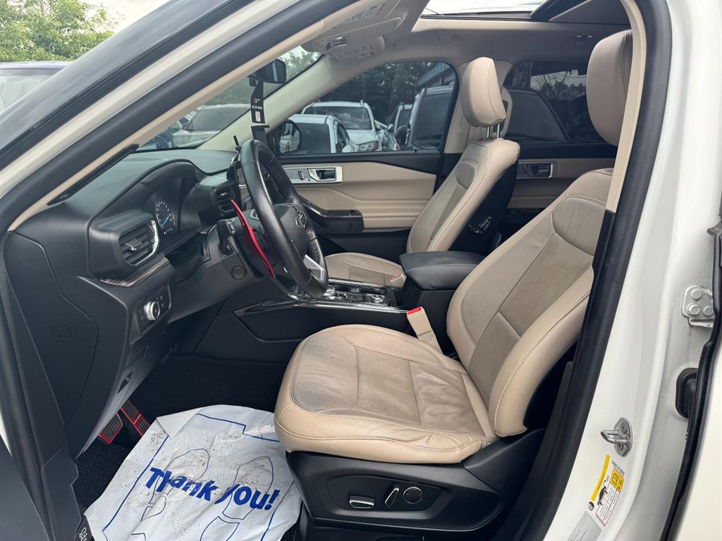 Ford Explorer - Vista 8