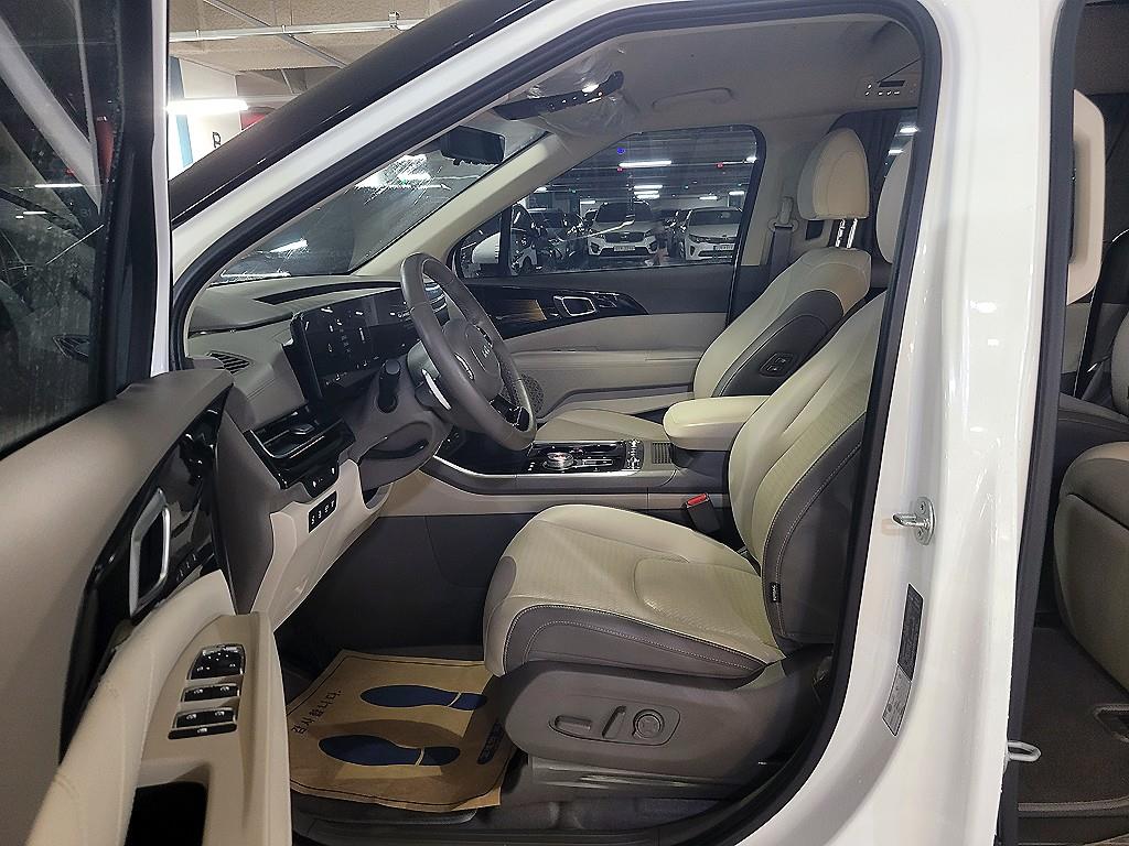 KIA Carnival - Vista 7
