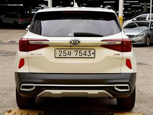 KIA Seltos - Vista 6