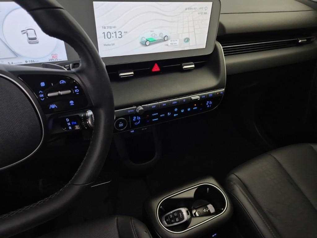 HYUNDAI Ioniq 5 - Vista 10