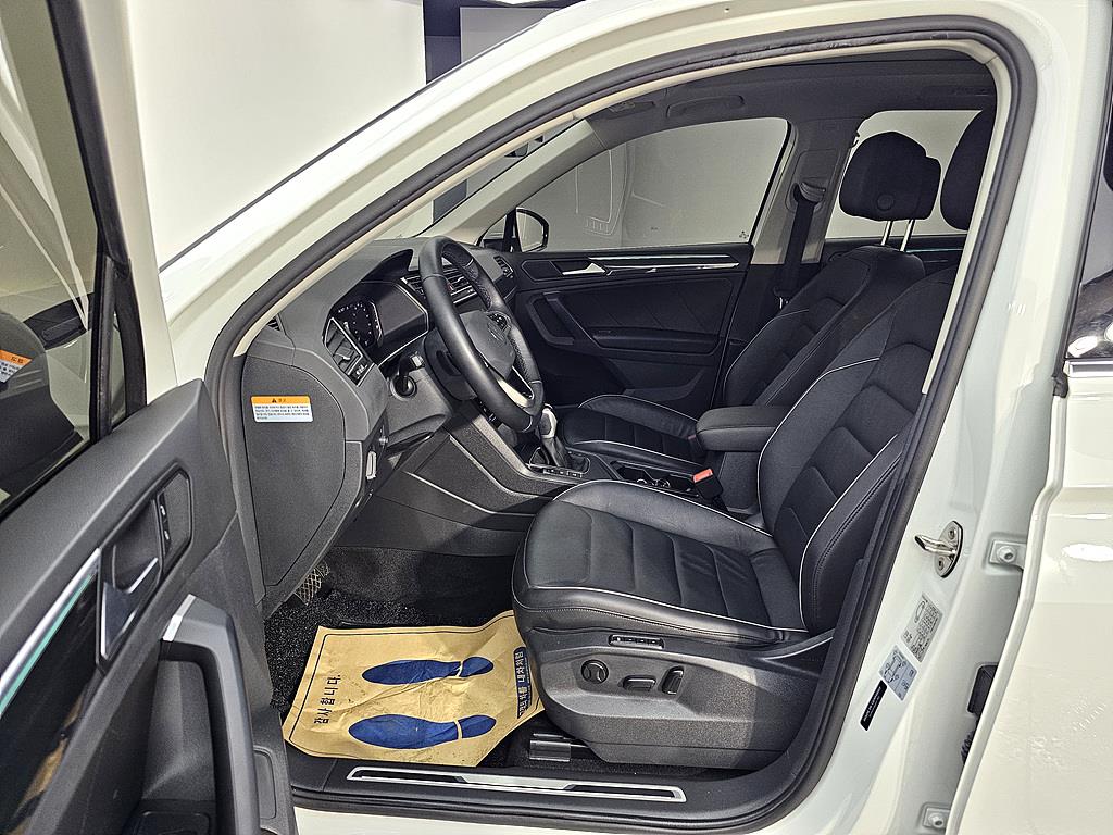 Volkswagen Tiguan - Vista 8