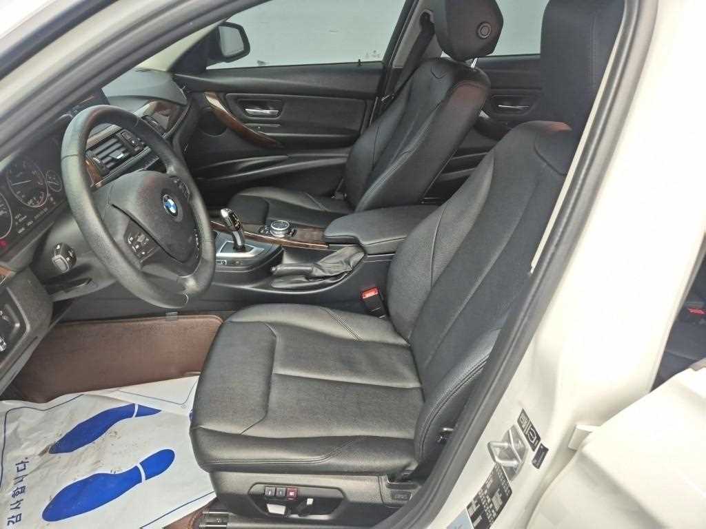 BMW 3 series - Vista 11