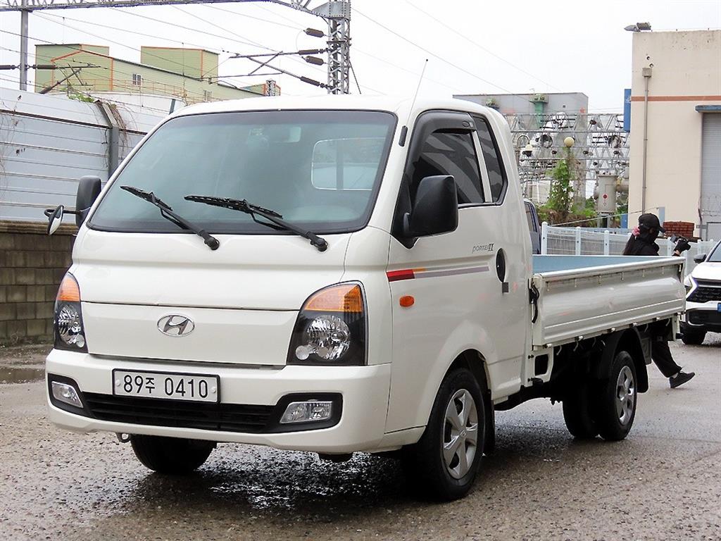 Small Truck Cargo (small) - Vista 2