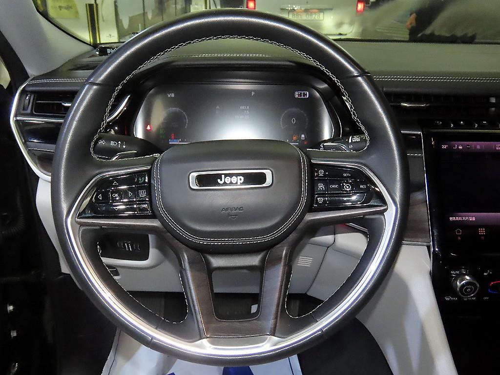 Jeep Cherokee - Vista 8