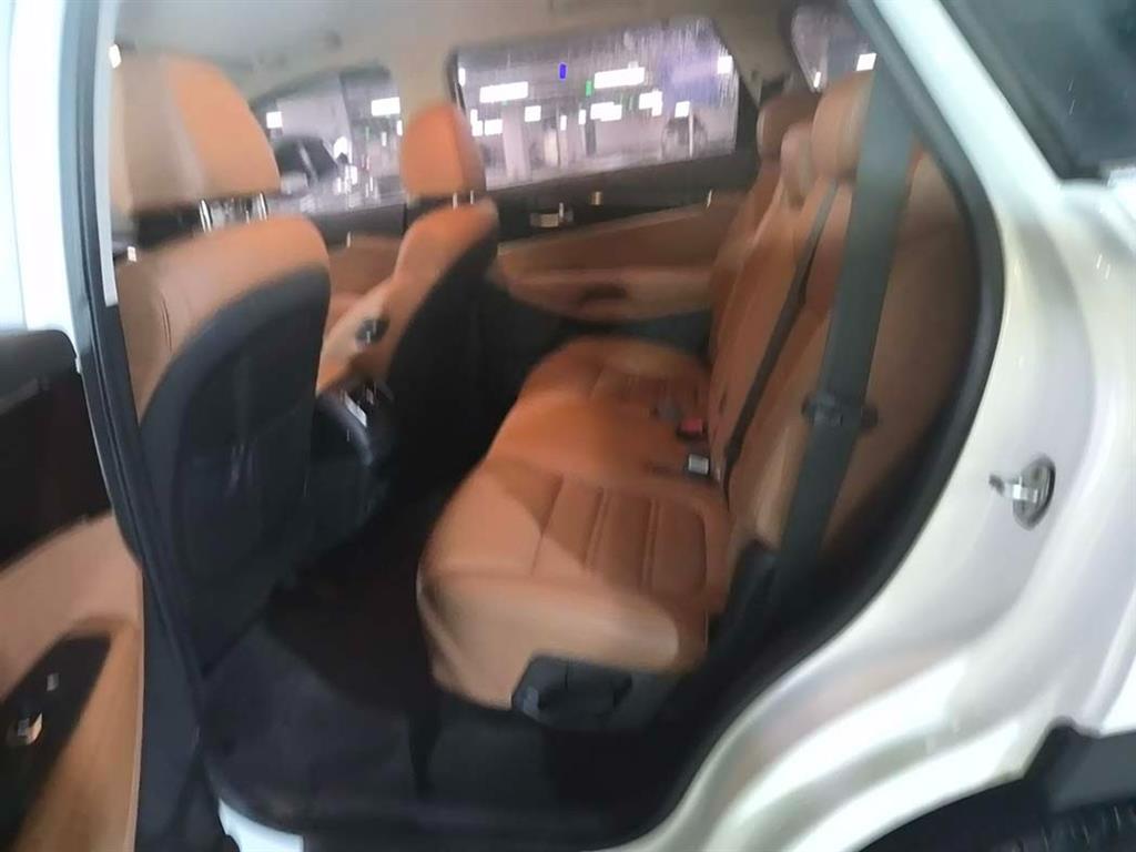 KIA Sorento - Vista 7