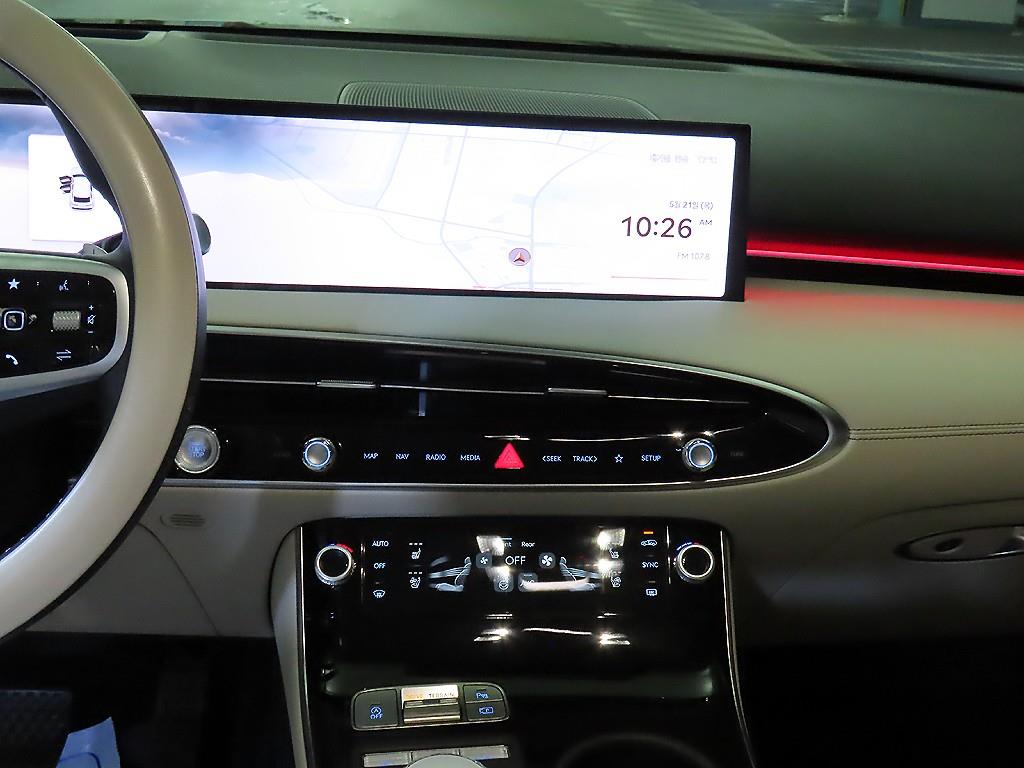 Genesis GV70 - Vista 11