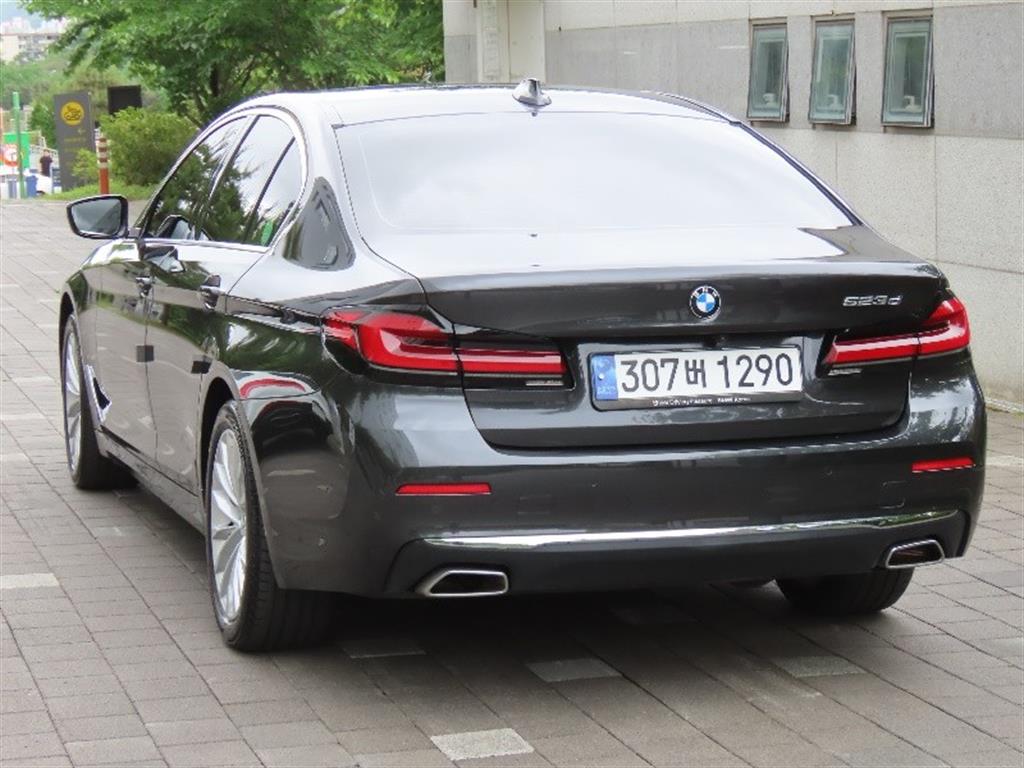 BMW 5 Series - Vista 7