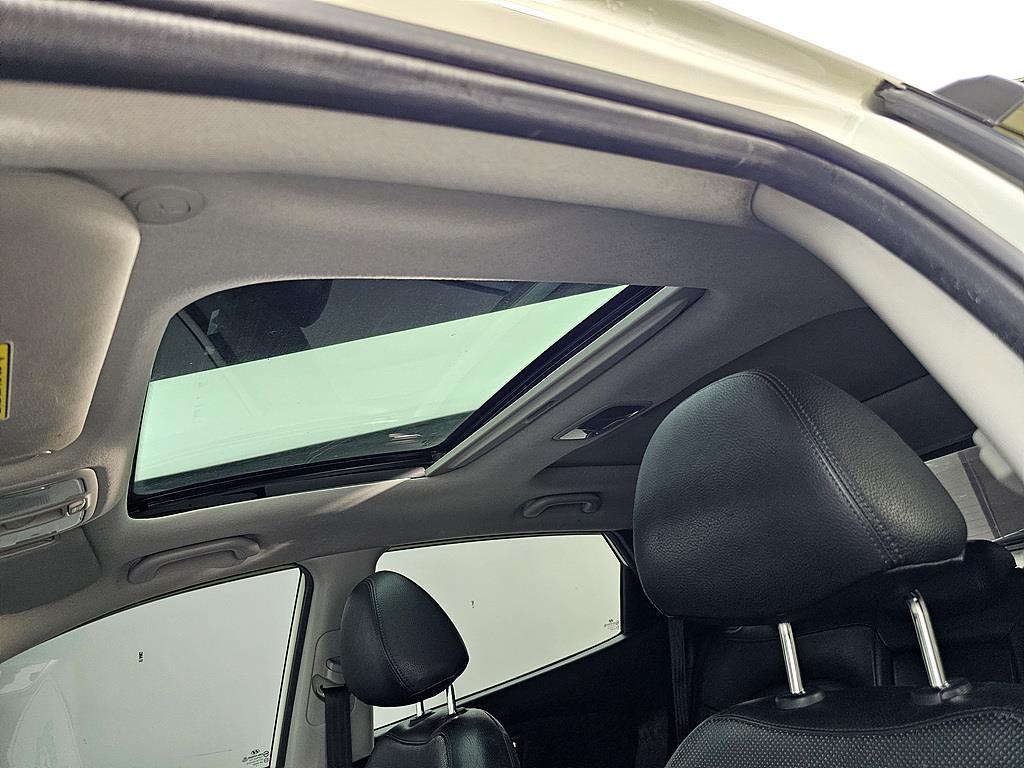 HYUNDAI Tucson 2011 Blanco - Importación desde Corea - HF Imports Iquique - Foto 16