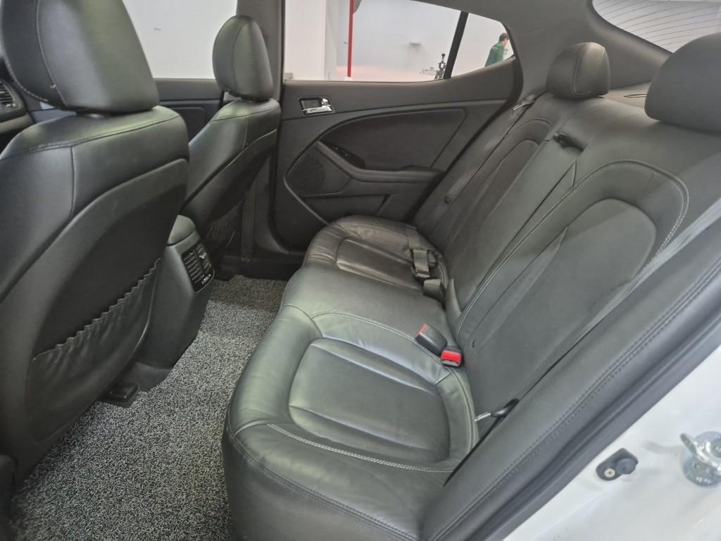 KIA K5 - Vista 12
