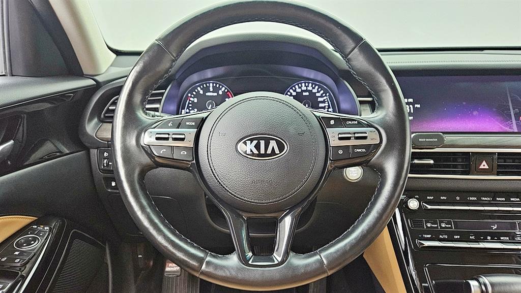 KIA K7 - Vista 12
