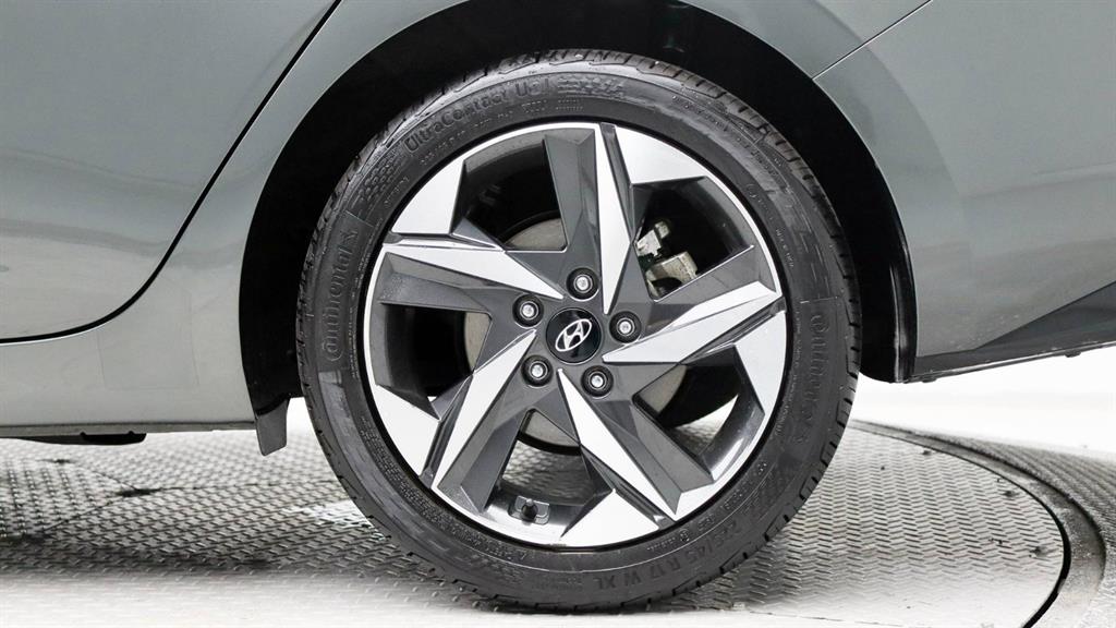 HYUNDAI Avante - Vista 11