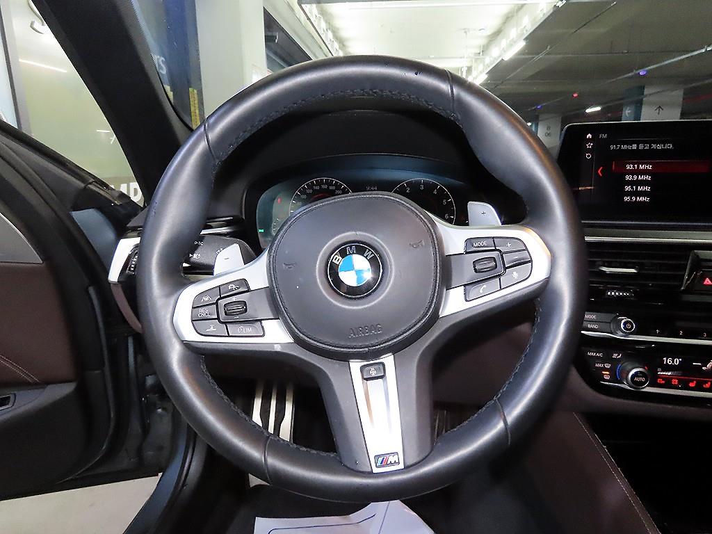 BMW 5 Series - Vista 8