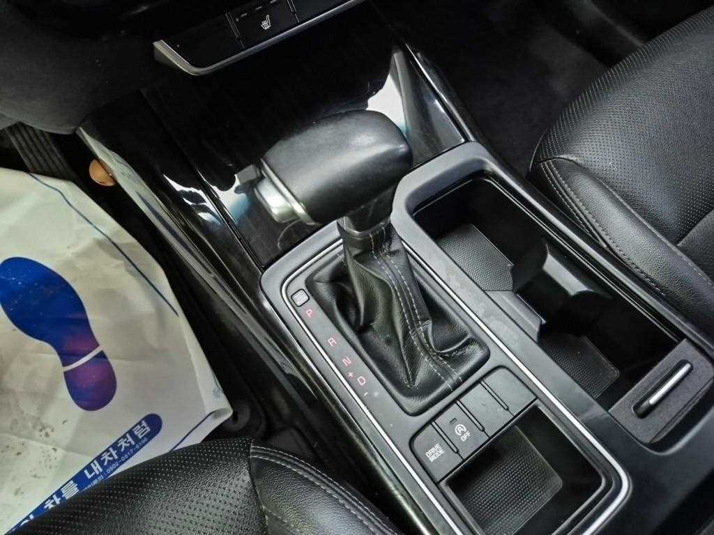 KIA Sorento - Vista 8