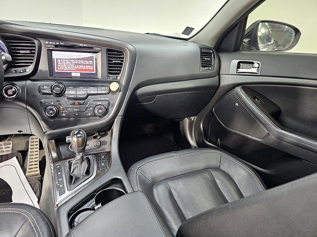 KIA K5 - Vista 10