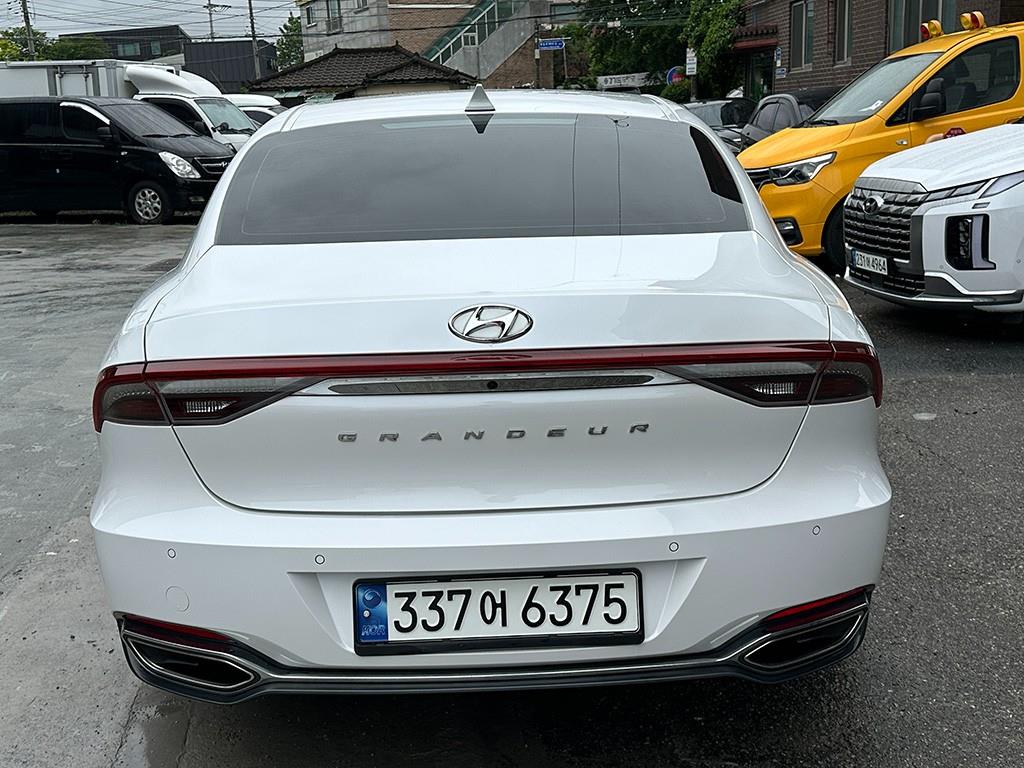 HYUNDAI Grandeur - Vista 4