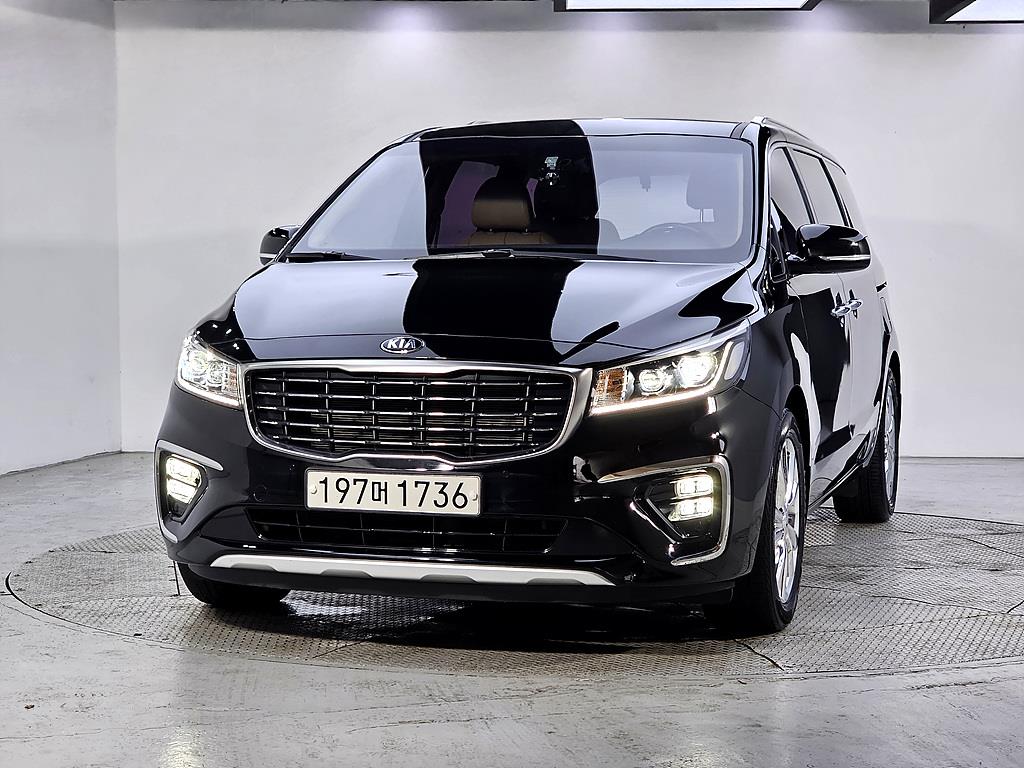 KIA Carnival - Vista 2