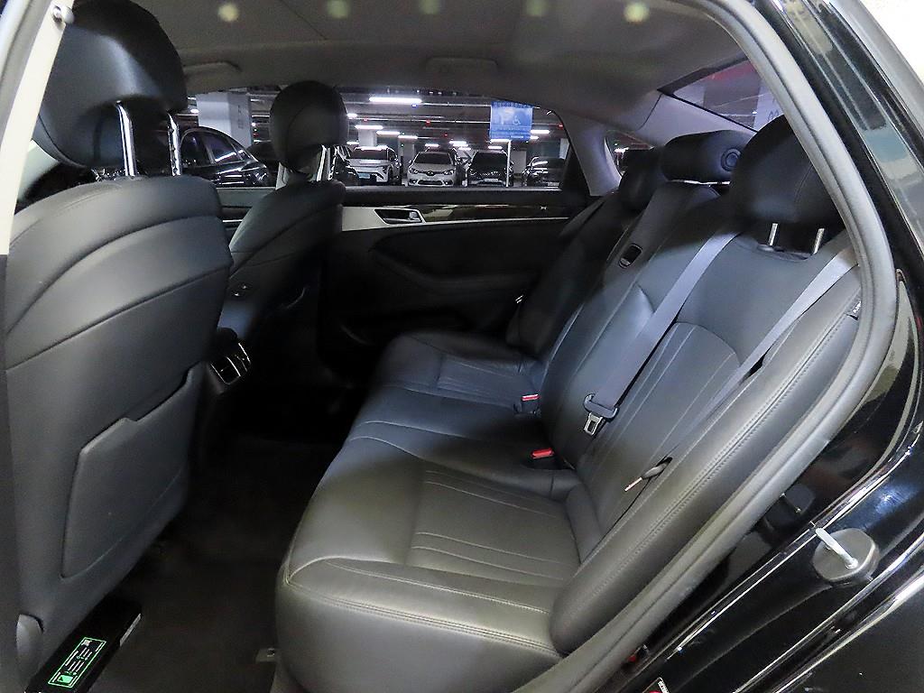 Genesis G80 - Vista 7