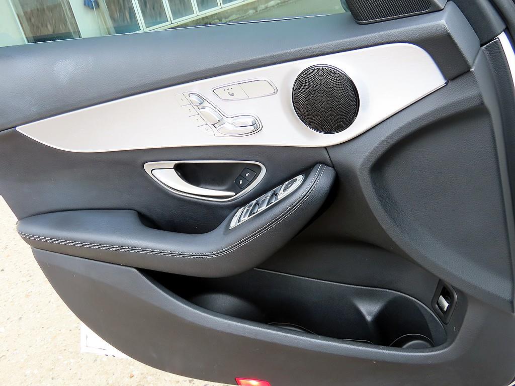 Mercedes Benz C Class - Vista 10
