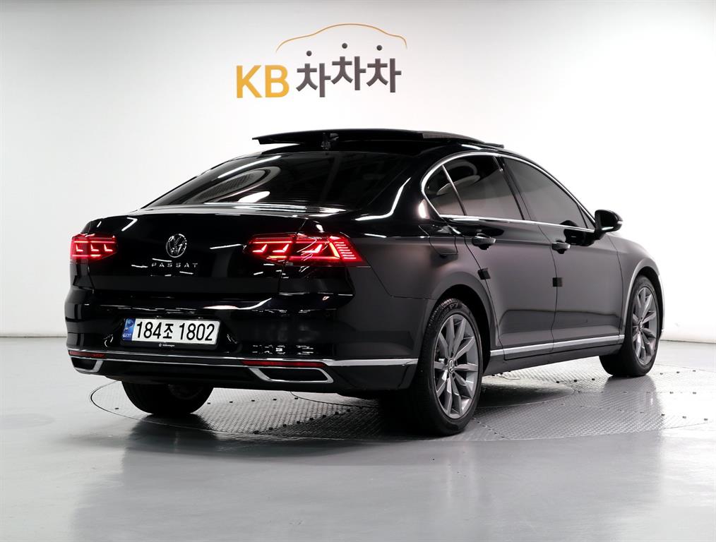 Volkswagen Passat - Vista 3