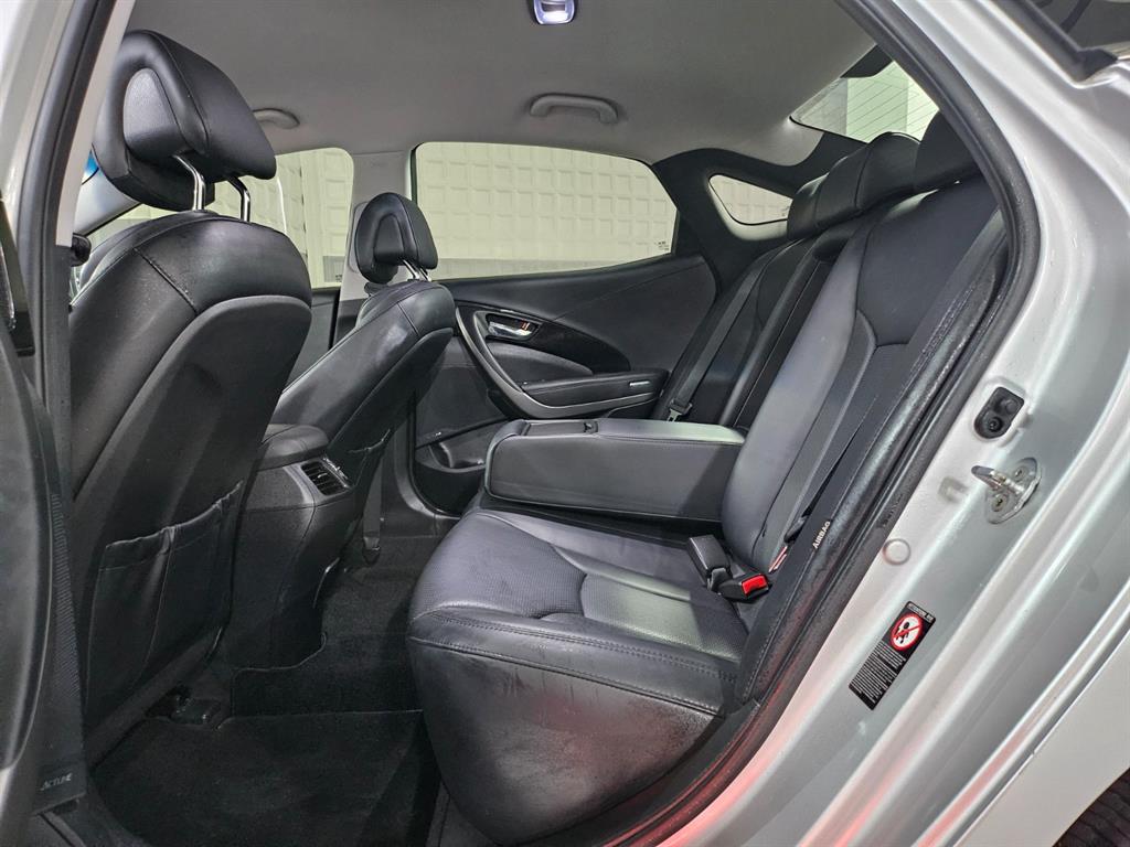 HYUNDAI Grandeur - Vista 7