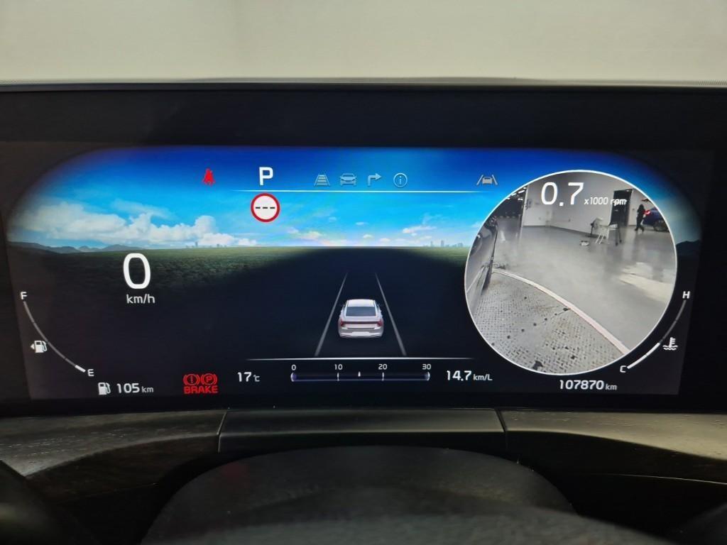 KIA K8 - Vista 6