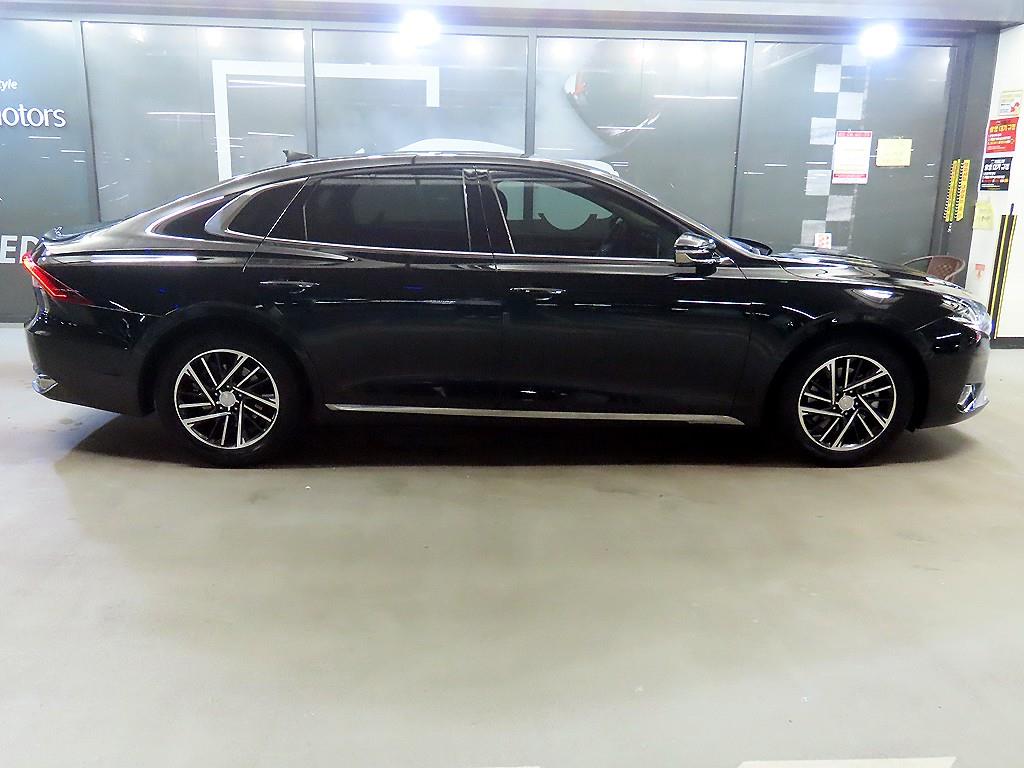 HYUNDAI Grandeur - Vista 3