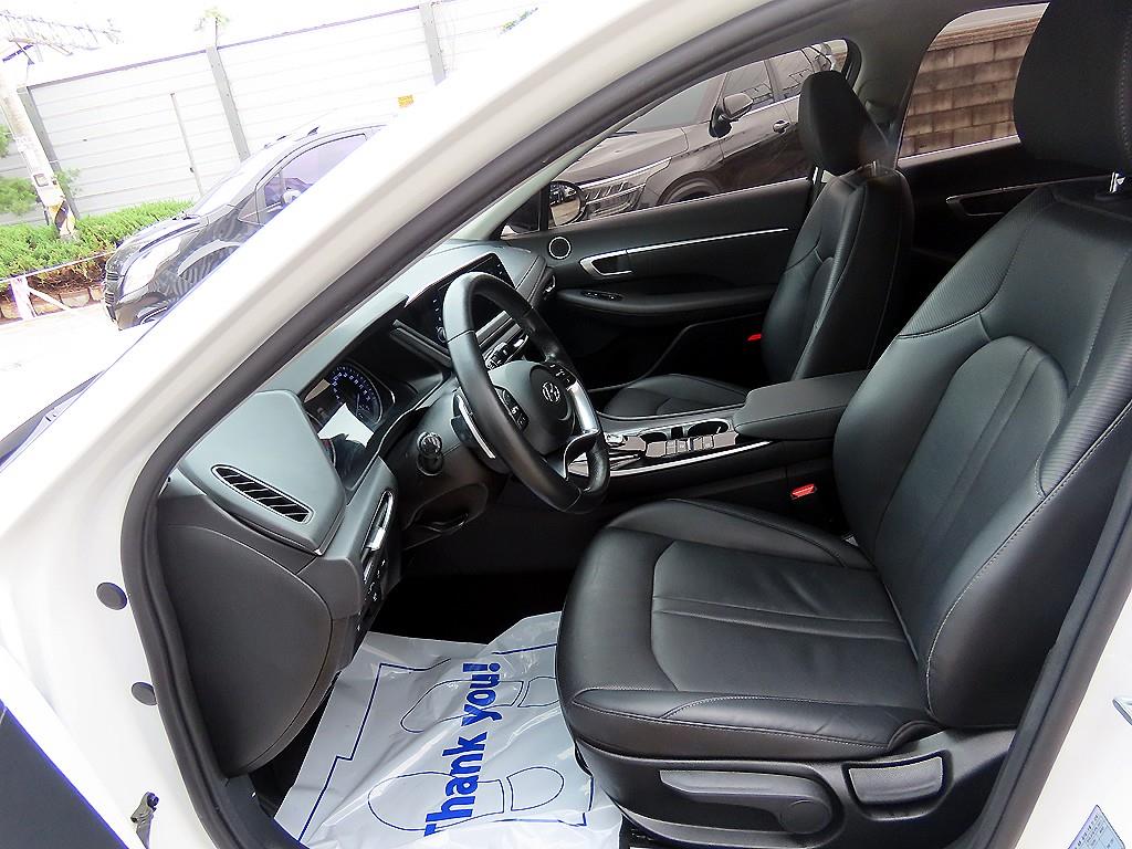HYUNDAI Sonata - Vista 5