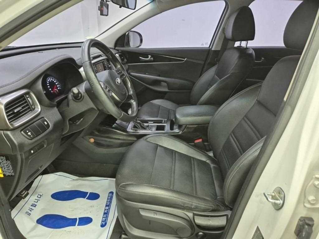 KIA Sorento - Vista 11