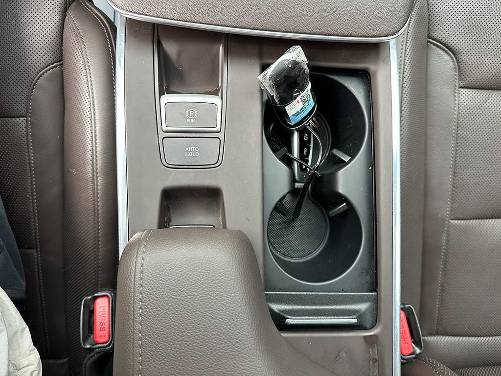 HYUNDAI Grandeur - Vista 12