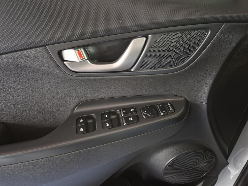HYUNDAI Kona 2018 Blanco - Importación desde Corea - HF Imports Iquique - Foto 13