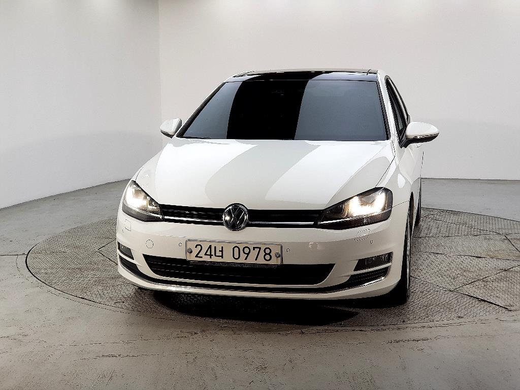 Volkswagen Golf - Vista 2
