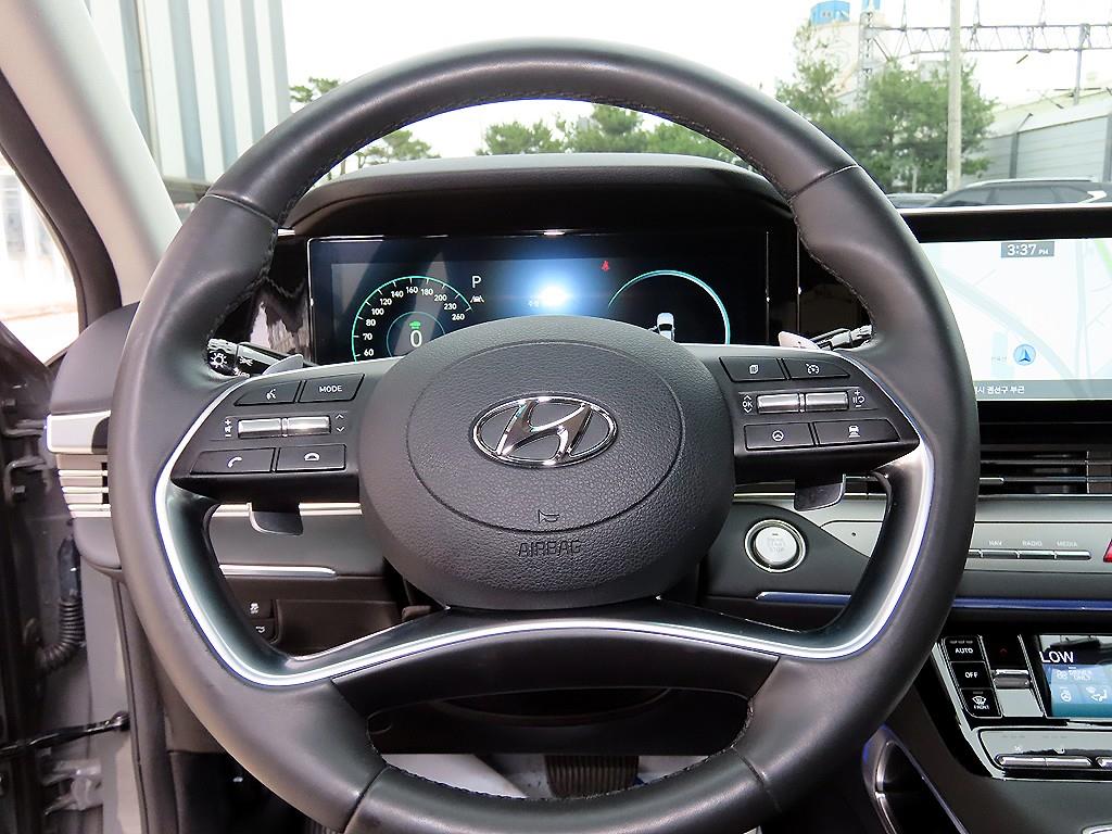 HYUNDAI Grandeur - Vista 8