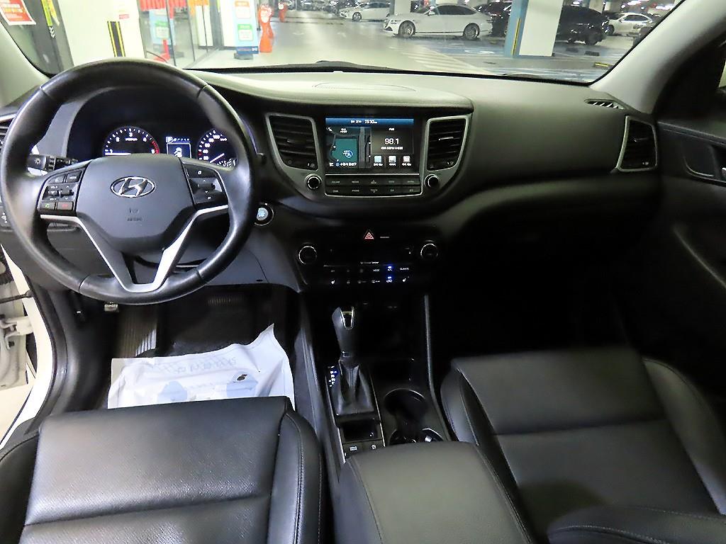 HYUNDAI Tucson - Vista 10