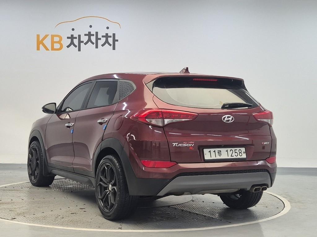 HYUNDAI Tucson - Vista 2