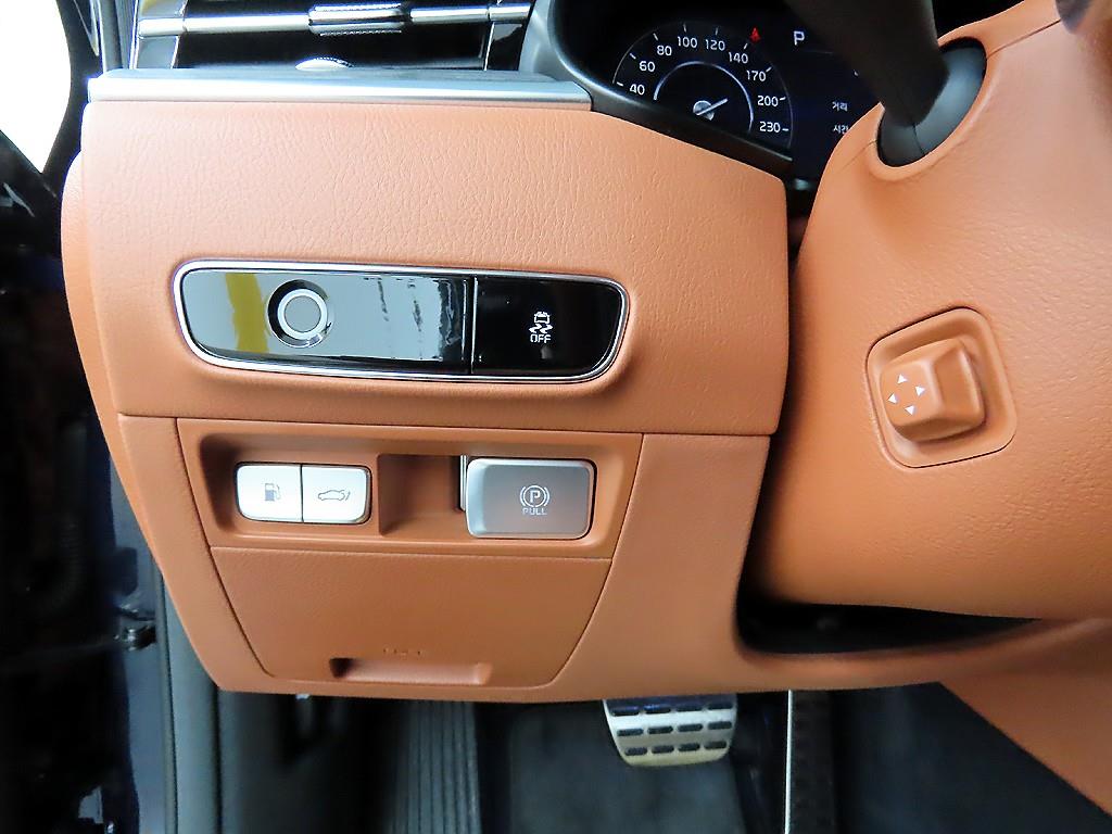 KIA K9 - Vista 12